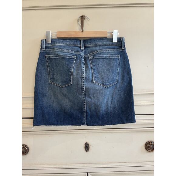 J Brand Rosalie Mini‎ Denim Skirt Raw Hem Rose Gold Button Fly Dark Wash Size 28 - Picture 5 of 6